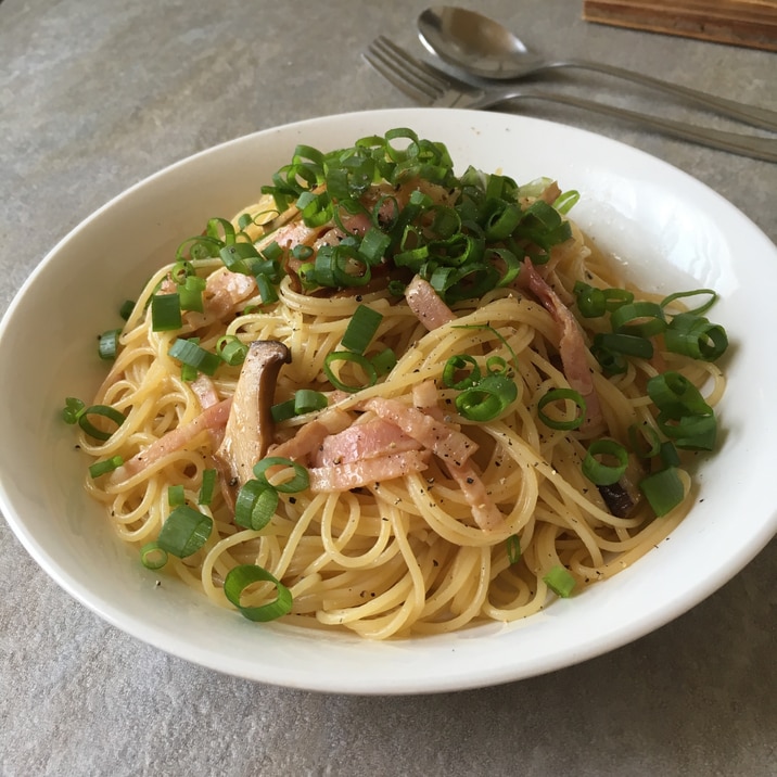 エリンギとベーコンのバター醤油パスタ♪